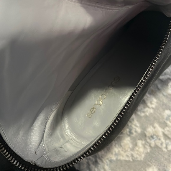Sergio Rossi Zipper Black Leather Booties - Picture 11 of 11